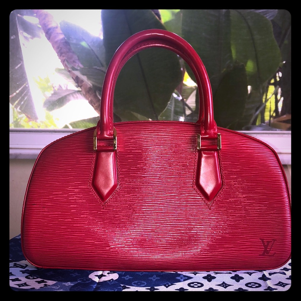 💯 Authentic Red leather ‏ ‏Louis Vuitton Bag